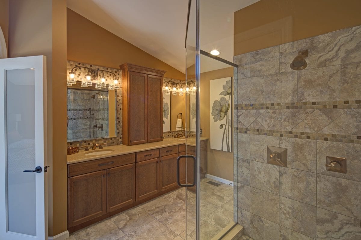 bathroom spacious interior design